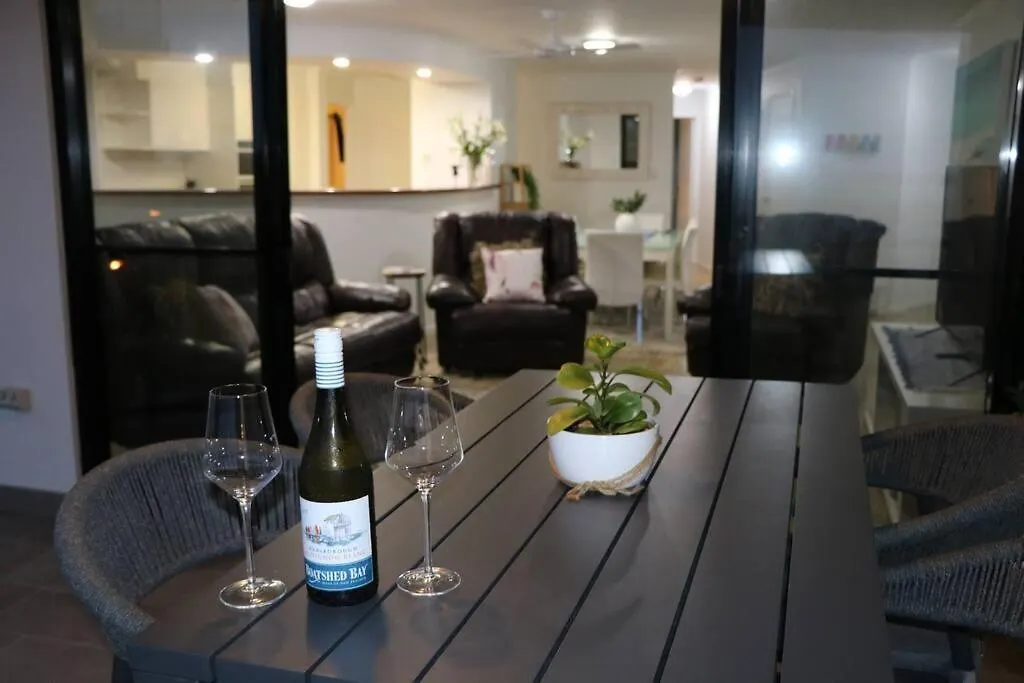 Apartament Family Friendly 3 Bedroom - River Views - Short Walk To The Beach Maroochydore